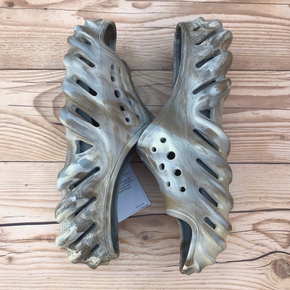 Crocs Echo Marbled Slide - Picture 13 of 16